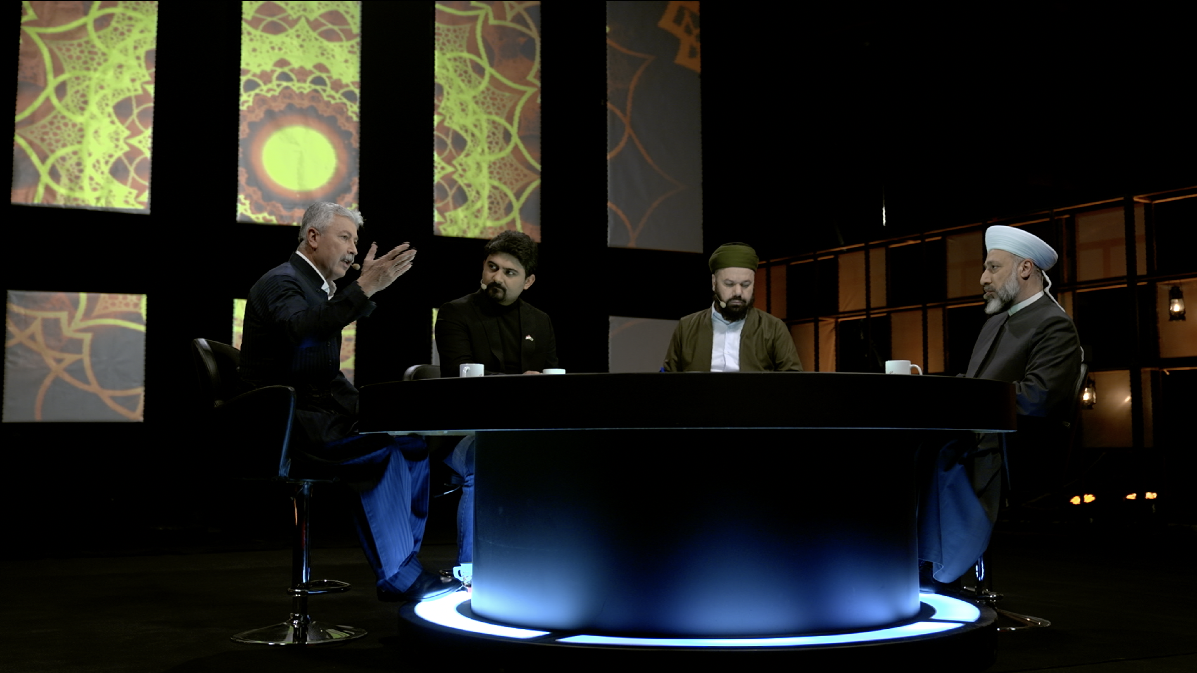 چۆن یاسا و ئایین بازار لە تەڵەکەبازی دەپارێزن؟